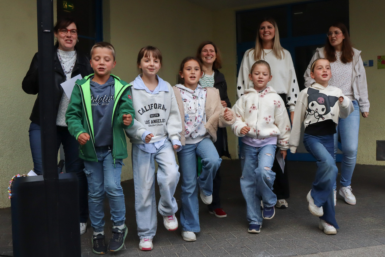 Zu Fuázur Schule Regenbogen GS RO 09 2025 4689